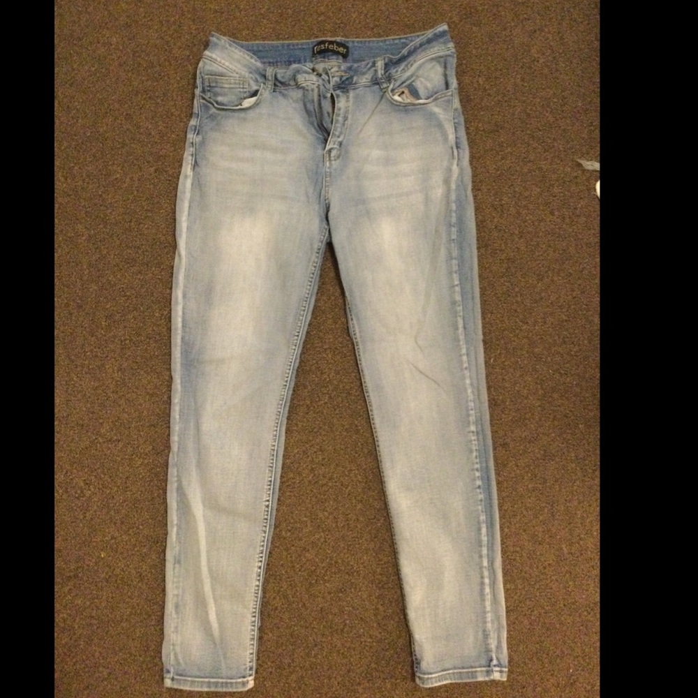 Light washed jeans